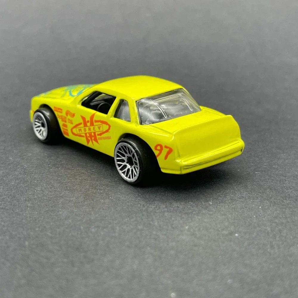 Hot Wheels #97 Morey Buick Stocker Yellow Race‎ Car Diecast 1/64 Scale Loose